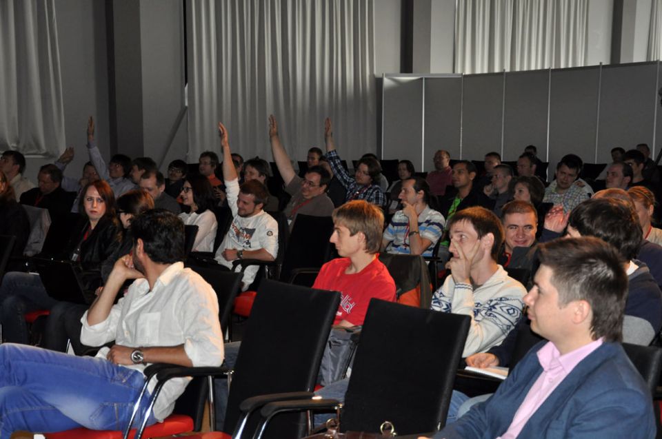 Joomladay Russia 2014 - Сара Вотс: кто тут у нас девелопер?