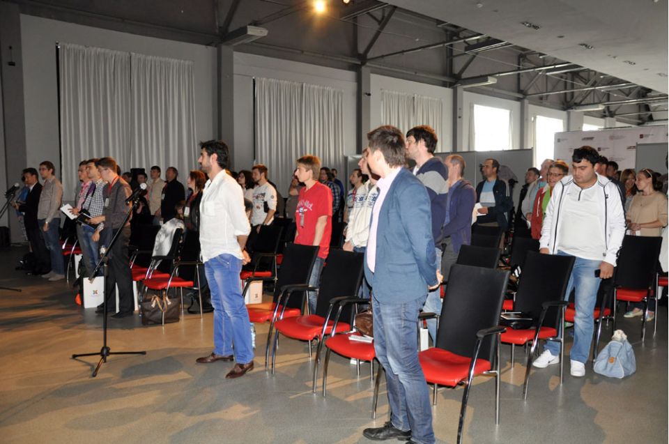 Joomladay Russia 2014 - Посетителей попросили встать